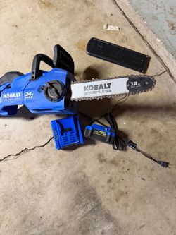 Battery chainsaw