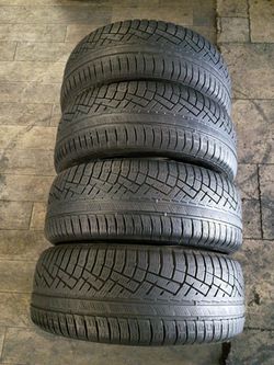 Set of 4 255/60/18 Nokian Tyres $180
