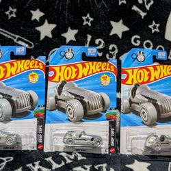 Pass N Go Monopoly Hot Wheels Car Unopened And New 