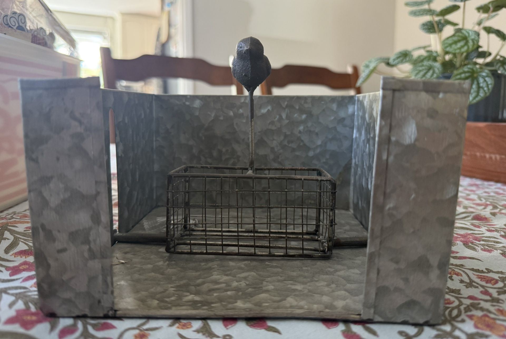Napkin Dispencer/ Salt And Pepper Holder