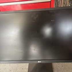 Lg 24”  Monitor