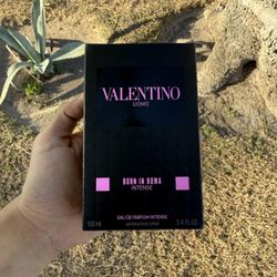 Valentino UOMO Born in Roma Cologne 