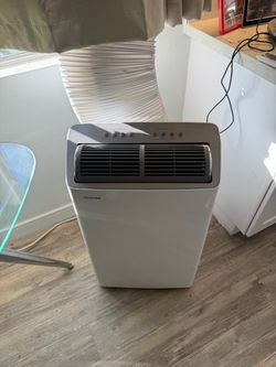Toshiba Portable Air Conditioner 14000 BTU