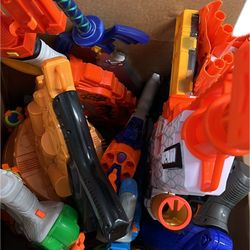 Various Nerf Guns And Swords 