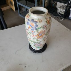 Ceramic Decorative Vintage Vase W/stand