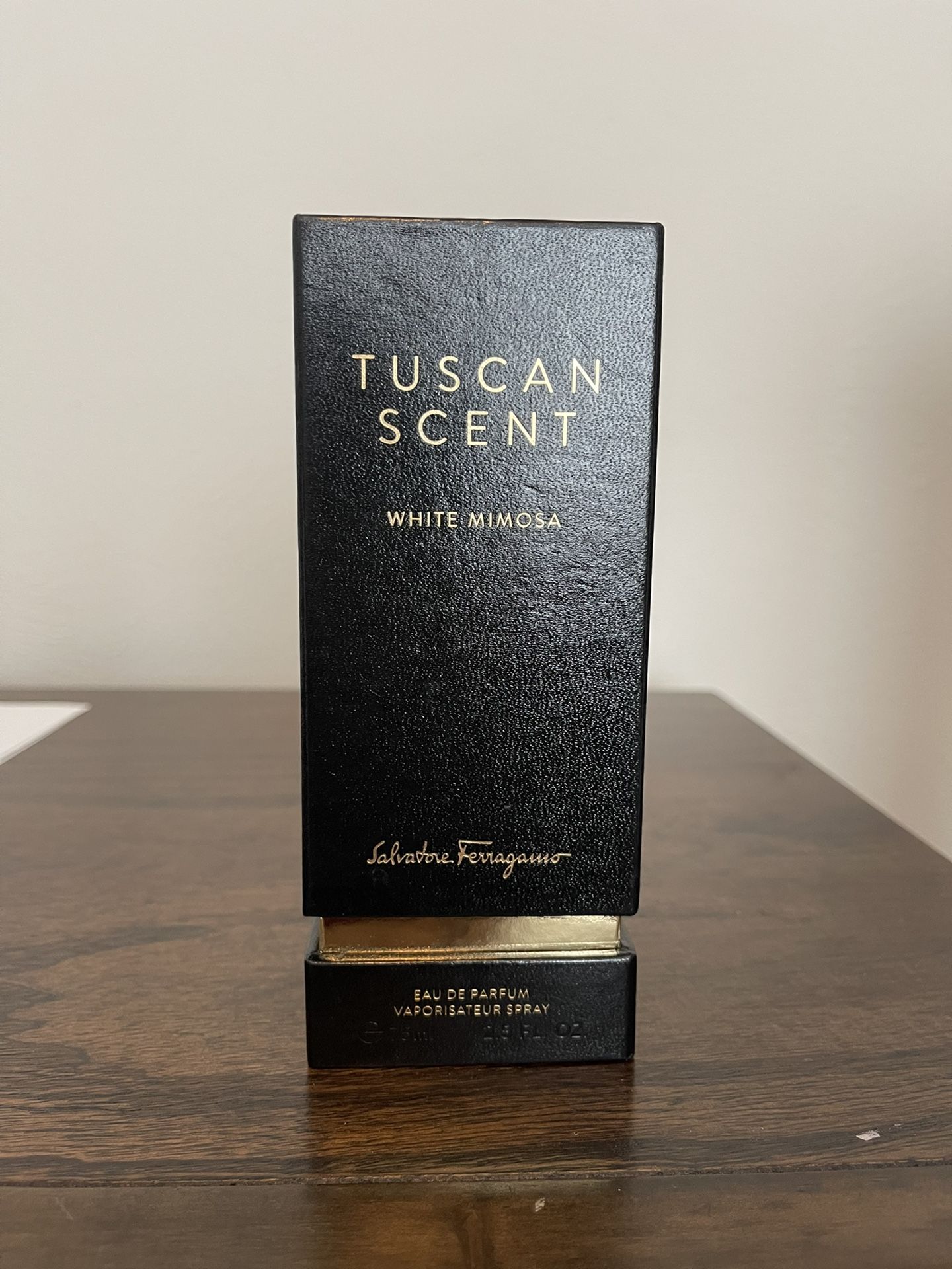 Tuscan scent white mimosa