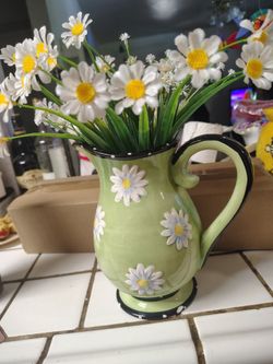 Tea Pot Daisy's