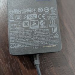 Microsoft Surface Charger 44w