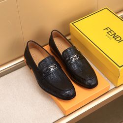 Fendi Men’s Leather Shoes With Box New