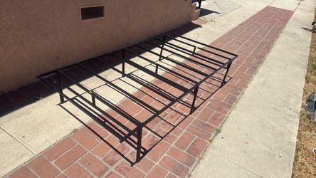 Frame cama size twin