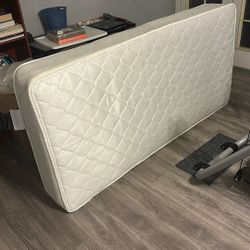 Twin XL Mattress Barely Used Medium Firm Spring Double Sided
