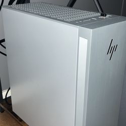 High-End Gaming PC Setup