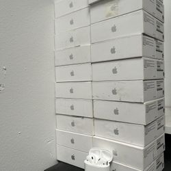 Authentic Genuine Apple AirPod Gen2 Generation 2