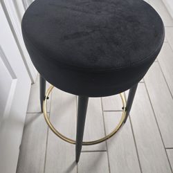 2 Stools 