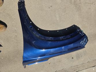 Hyundai Santa Fe left fender Oem