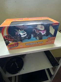 BLAZE AND THE MONSTER MACHINES 2 PACK Darington & Starla New! Nickelodeon