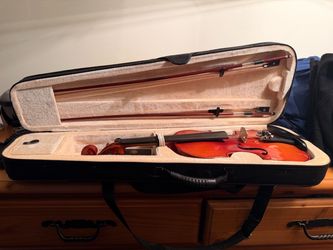 Violin with Case and Two Bows