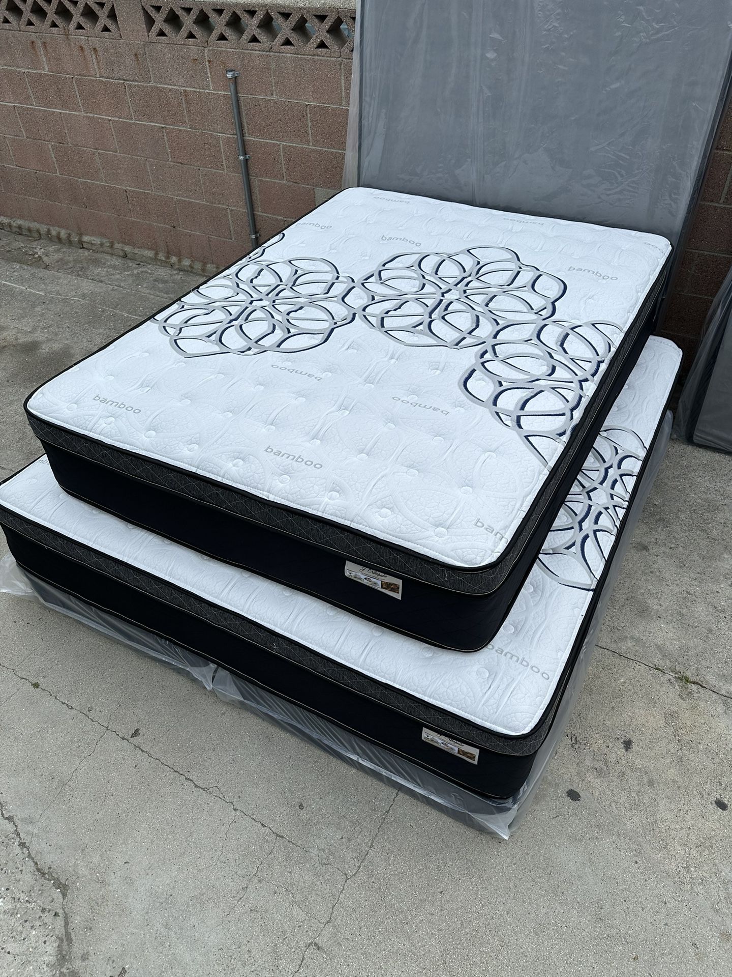 ?pillow Top Mattress 12” Thick ?full Size Mattress $180?new Mattress In A Plastic Sealed ?all Sizes Available ?same Day Delivery 