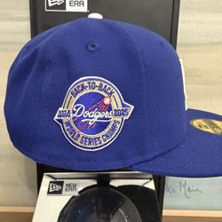 Los Angeles Dodgers New Era 2025 Back To Back Champions Patch Fitted Hat
