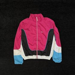 NIKE WINDBREAKER SIZE MEDIUM 
