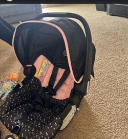 Graco Olivia pink used twice