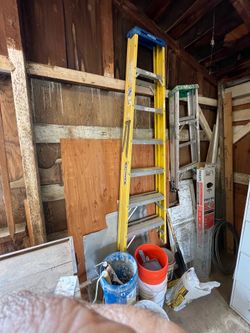 Werner 7 foot fiberglass ladder