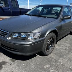 2000 Toyota Camry