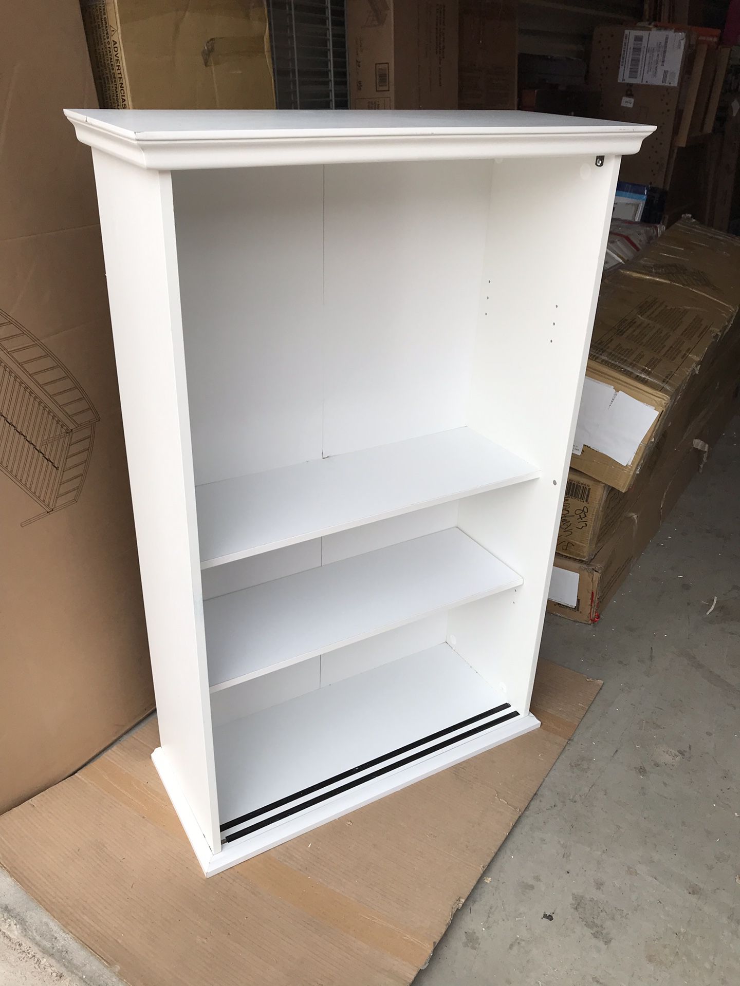 Beautiful white bookcase shelf, height 49”, length 32”, width 13”