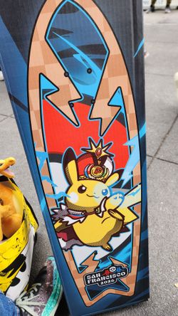 POKEMON  WORLDS CHAMPION BEAR WALKER SKATEBOARD