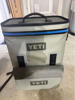 YETI Hopper BackFlip 24 Backpack Cooler + YETI SideKick Dry Gear Case – Excellent Condition