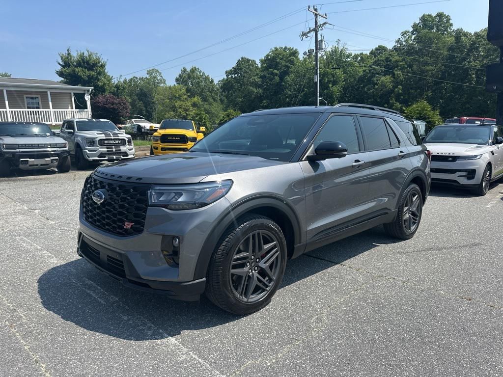 2025 Ford Explorer