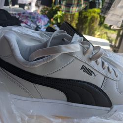 Puma Caven Size 10.5 BRAND NEW NEVER WORN W/BOX