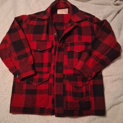 Filson Vintage Wool Mackinaw Cruiser Hunting Jacket L Red 100% Virgin Wool Near Mint