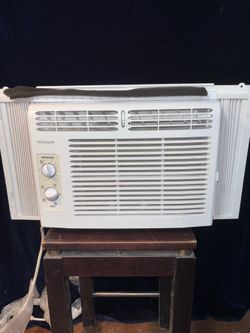Frigidaire 5,000 BTU Air Conditioner