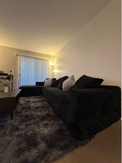 Sofa + Table