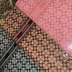 COACH Floral Wrapping Paper 