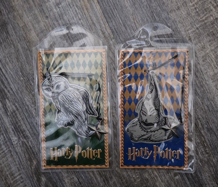 2-Harry Potter Scholastic Collectible Bookmarks