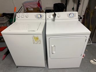GE Washer and Dryer Set