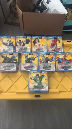 Hot Wheels DC Universe 9-Car Collection