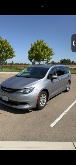 2021 Chrysler Voyager