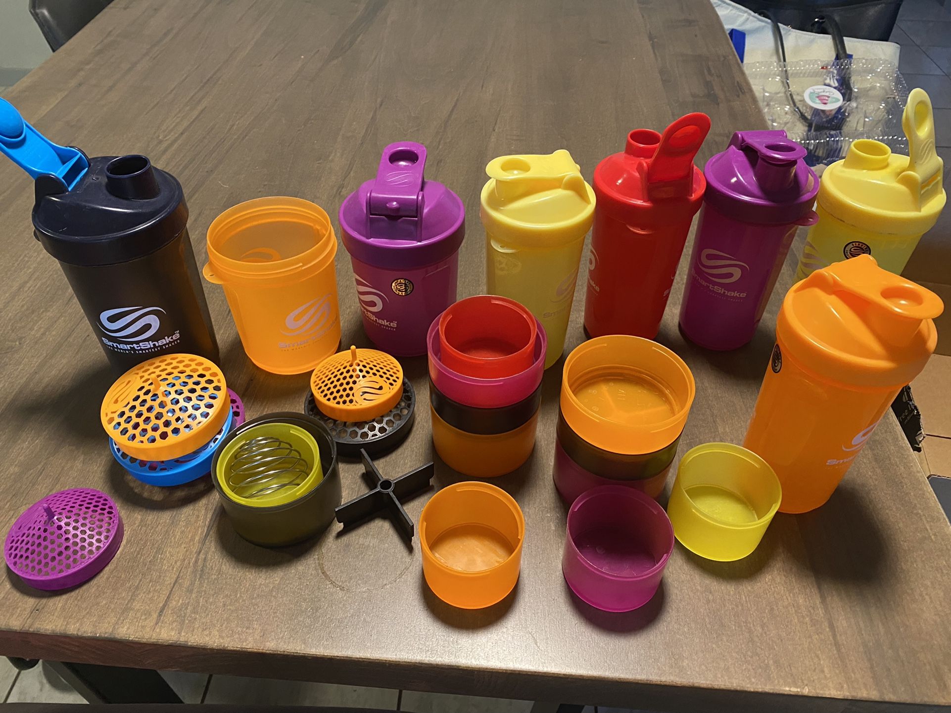 Smart Shake Blender Bottles