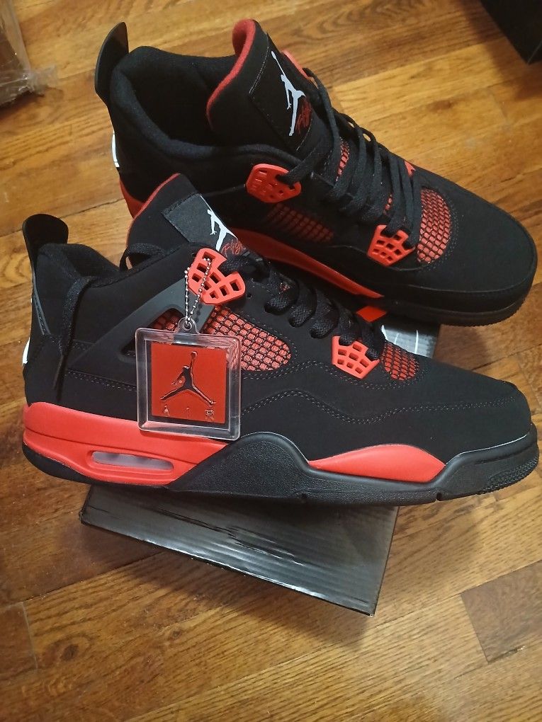 Air Jordan 4s Size 10