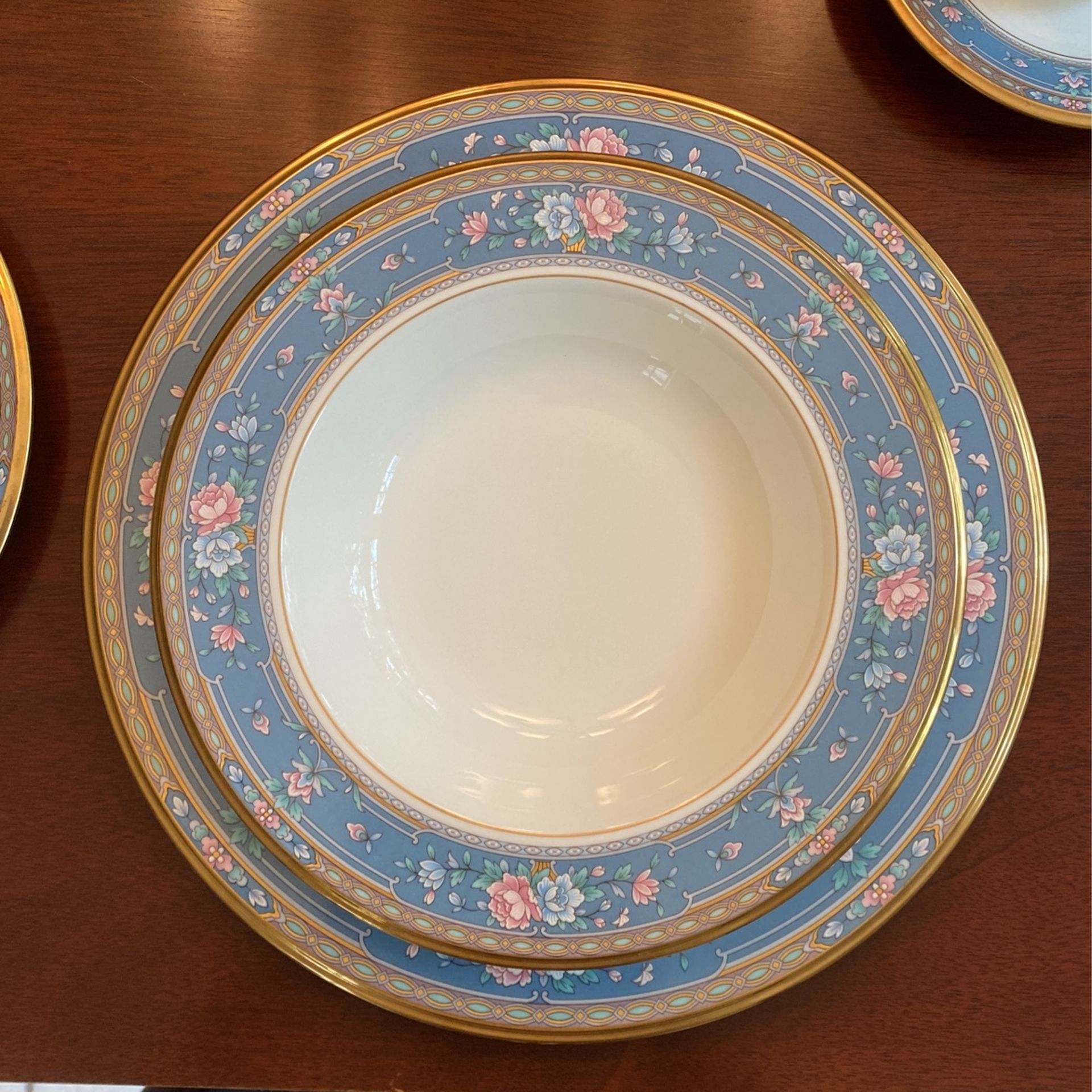 China Dinnerware - Grand Terrace