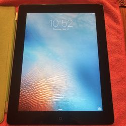 Apple iPad 2nd gen A1395 9.7" Tablet  32GB Silver Wi-Fi  MC770LL/A W/Case