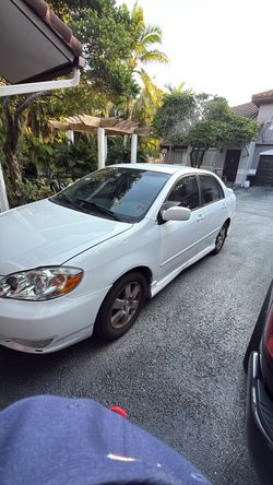 2004 Toyota Corolla