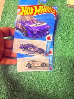 Hot wheels $5 for the pair must pick up