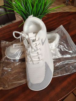Lady's Sneakers