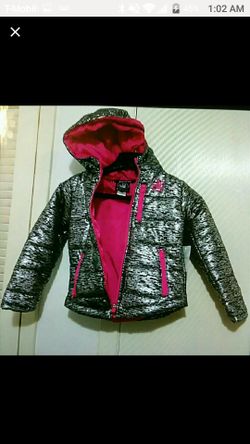 Girl's Winter Puffers Jacket Size: 7