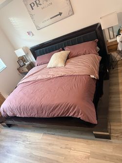 Modern platform king bed frame