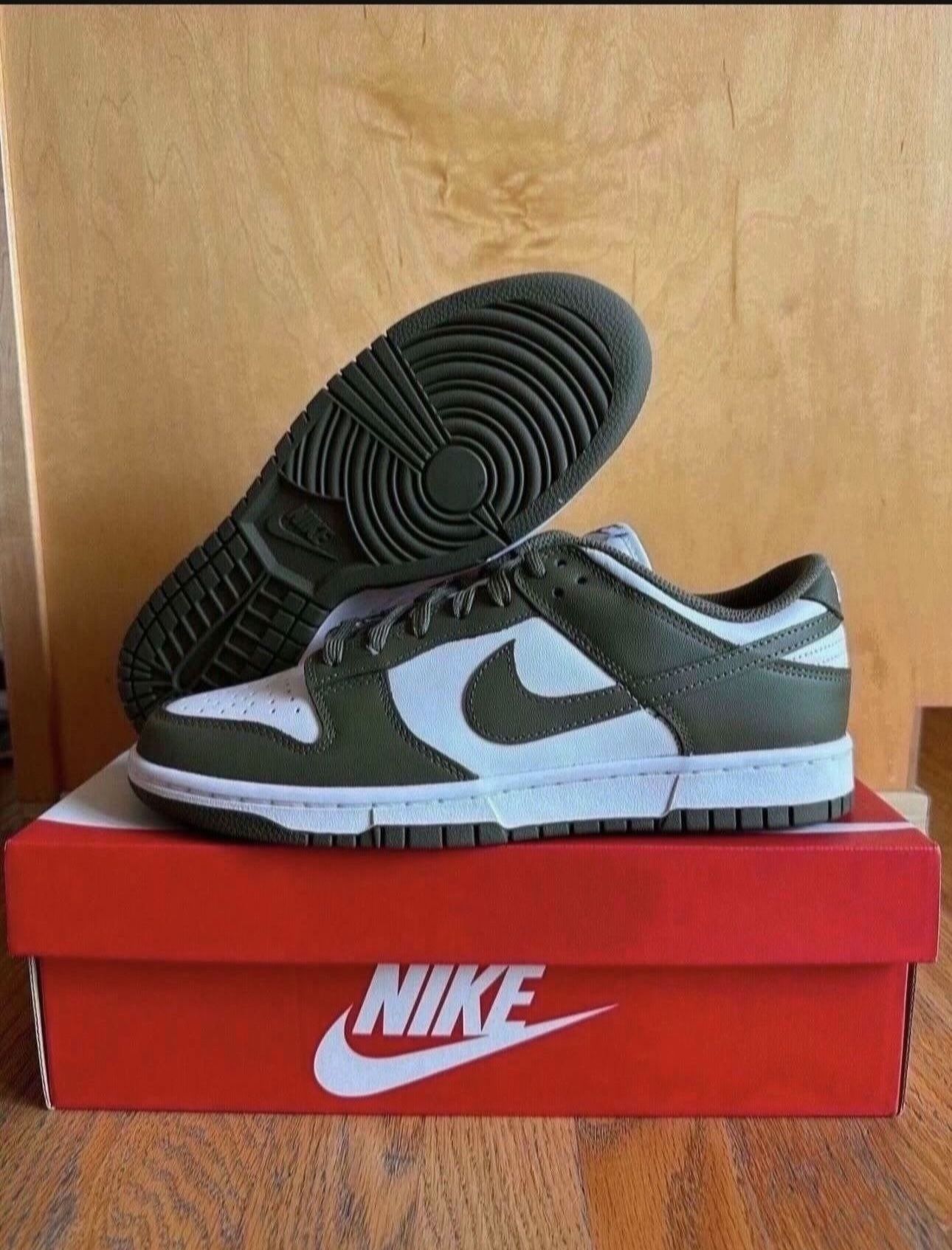NIKE DUNK LOW MEDIUM OLIVE WOMENS SIZE 10.5 DD1503-120 BRAND NEW 